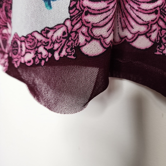 Express Y2K mesh long sleeved sheer printed top - Picture 3 of 11